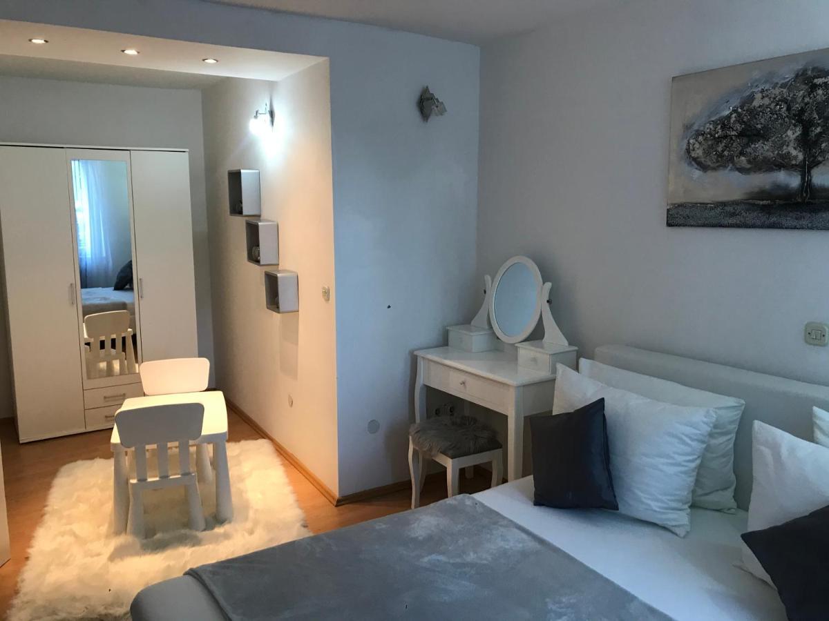 House Niko Apartment คาชเตลา ภายนอก รูปภาพ
