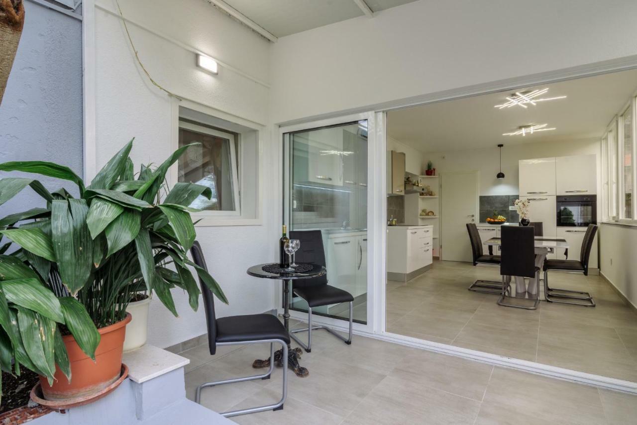 House Niko Apartment คาชเตลา ภายนอก รูปภาพ