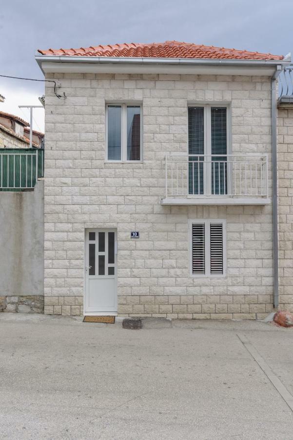 House Niko Apartment คาชเตลา ภายนอก รูปภาพ